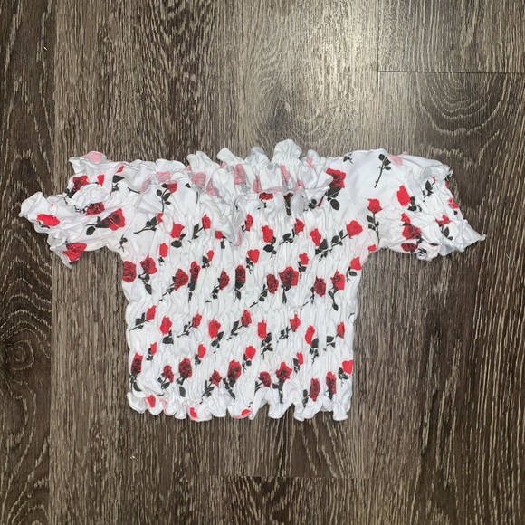 Bardot off shoulder crop top, rose print, size M - Picture 4 of 4